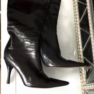 Black Heeled Knee-High Boots with Stiletto Heel